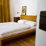 Boutique-ferienwohnung Im Alten Weinhaus Moser 아파트 *